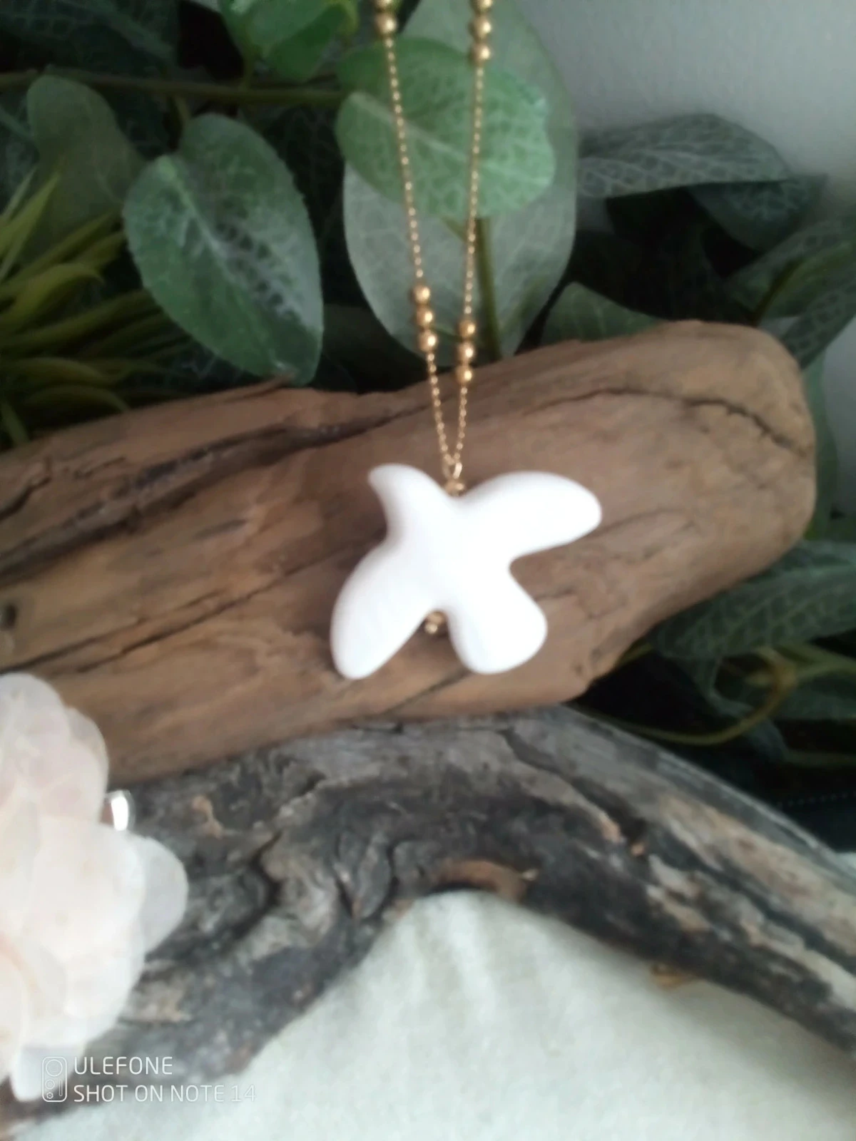 Collier perlé colombe blanche en porcelaine – photo 2